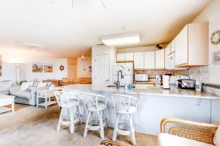 Harbour Towne 201E - 3