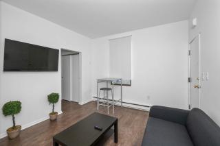 Northside Suites 3 - A Chic Relaxed Stay for 2 - 4