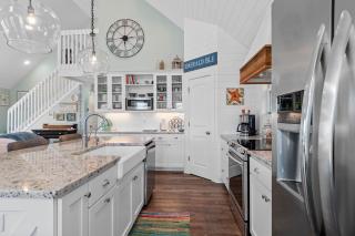 Sweet Dreams Beach House - 2