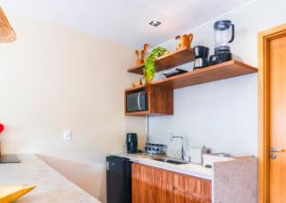 Apê Praia do Toque com Ar no Quarto e Sala, Condomínio com Academia, Quadra de Beach Tennis e Vôlei, Estacionamento Grátis e Restaurante - 1