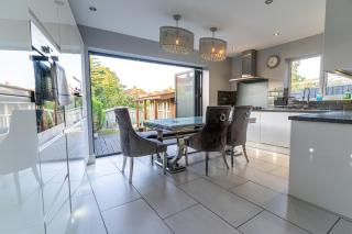 Stunning 4 bed-house in Oxford sleeps 8 - 0