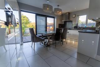 Stunning 4 bed-house in Oxford sleeps 8 - 2