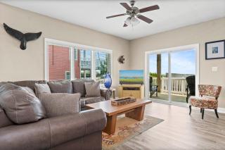 Loving Life East - 6