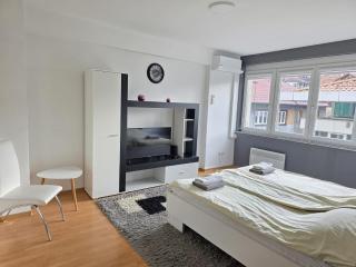 The Cozy Corner - 7