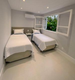 Casa pé na areia, Angra-Portogalo, fino acabamento - 9