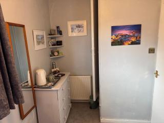 Edinburgh Home from Home - 6