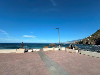 Ocean Breeze Retreat - 8
