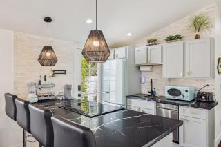 Taylor Street Retreat A- Downtown Phoenix -Walkable - 3