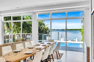 Miami Stunning Waterfront Villa Escape - 8