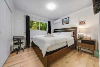 Cool & Private 3BR 3BA Near Airport Strong AC - 2