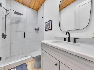 Crimson Hollow - Luxury Red Room Escape - 6