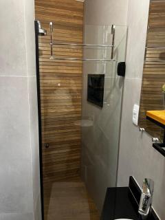 Conforto e Charme no Leblon! 2 suítes - 6