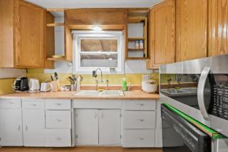 2BR Pet-Friendly Home # RV FREE - 1