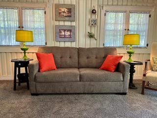 Long Lake Getaway-Hot Tub-Pet Friendly-Near Alpena - 3