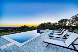 A Thousand Stars: Pool+Hot Tub, Views - 0