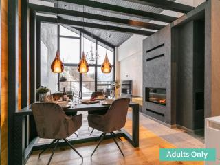Adult Only Superior Suite - 9