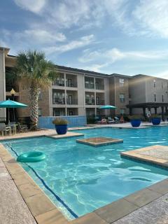 Stylish 1BR in Magnolia Easy Access to Woodlands - 5