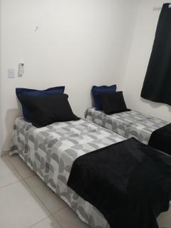 Casa com vaga e segurança 24h - 2