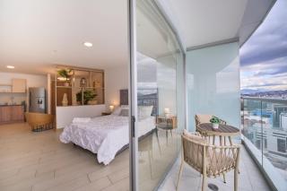 Sky Suite-Balcony - 7