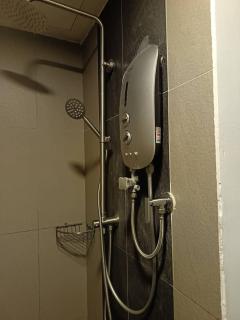 Putri Hotel at Mydin Tunjong - 1