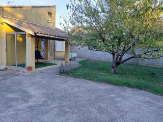 Maison 2 chambres, baignoire balneo, spa exterieur et jardin - 9