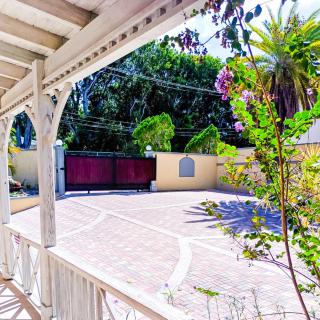 Turtle Cove House by Le Haus - 4