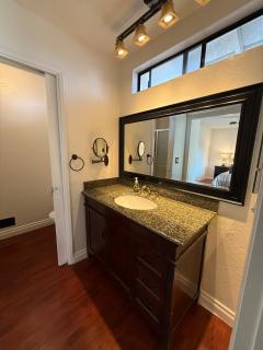 FamilyFriendly 3BR Near Eastridge, Lake Cunningham - 3