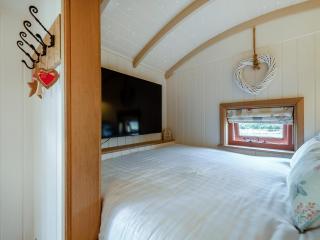 Bonnie's Shepherd Hut - Uk50228 - 2