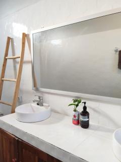 Peaceful Private 4 BR YY Bali Villa, Jimbaran Nusa Dua, In Central Kuta - 5