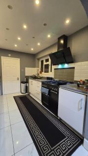5 bedroom house with 3 bathrooms with Toilet , Reception , Dining room , kitchen - 2