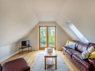 Pond View Loft - 0