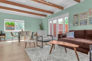 Modern Country Home Near Downtown & Bike Trail - 4