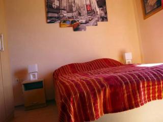 One Bedroom Apartment with Balcony 2 - 7