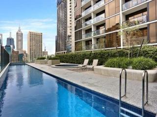 ADEK Apartments Melb Central-Modern City Escape - 5