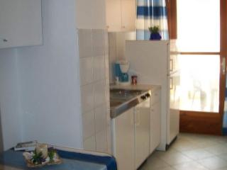 Dugi Rat Seaside Apartments - 2 Bedroom 3 - 8