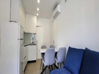 One Bedroom Apartment with Terrace - 5