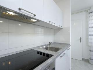 One Bedroom Apartment with Terrace and Sea View 4 - 4