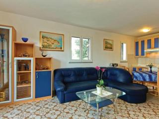 Two Bedroom Holiday Home with Sea View - 0