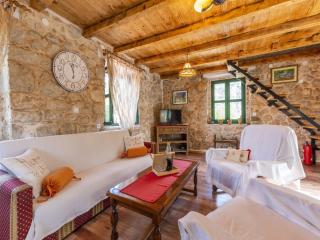 House with Two Bedrooms Dinko HH - 8
