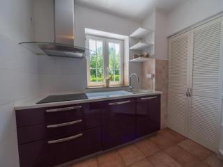 Three bedroom apartment with balcony - 4