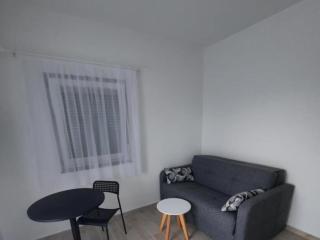 One Bedroom Apartment - 0