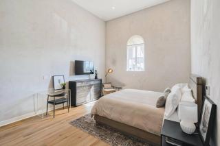 Casa Castillo - Boutique Suites in Downtown Santa Barbara - 5