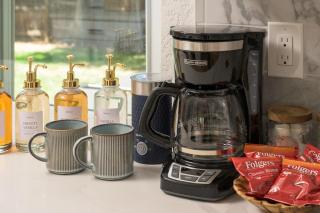 Sleeps 16 Hot Tub Arcade Movie Theater Pool Table - 9