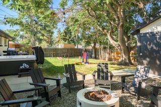 Sleeps 16 Hot Tub Arcade Movie Theater Pool Table - 7