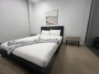 Zetland 3BR Modern Apartment Near CBD Airport - 2