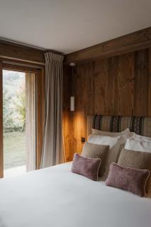 Luxury Chalet Black Mountain - 4BR, Sleeps 10, Fireplace, Mountain Views & Garden - Megève - Megève - 8