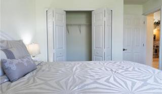 Sunshine paradise retreat with heated pool and canal access - 8