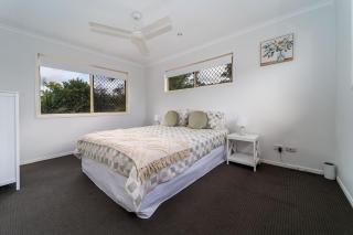 Scarness Spacious Home with Pool - 6