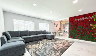 Relax & Play Pool, Games & Prime Location - 2