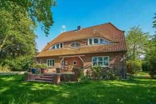 Artist's Studio House In Aukrug Nature Park - 0